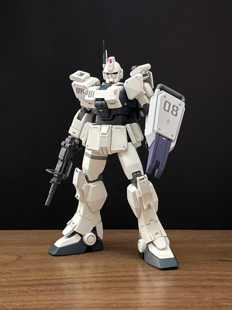 陸戦で汚しが似合う機体なので、いつか追加で汚しを入れてみたいと思っています。