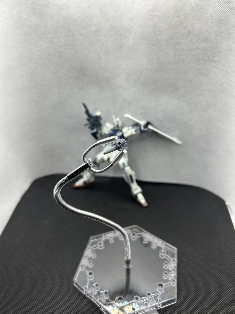 シールド裏にあるドラグーンもまた改造。