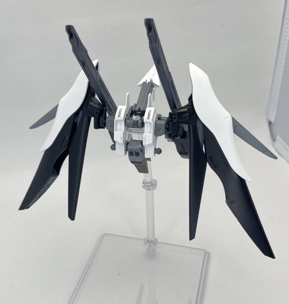 本体部分はほぼユニバースブースターなので、ドッキング形態への変形も可能