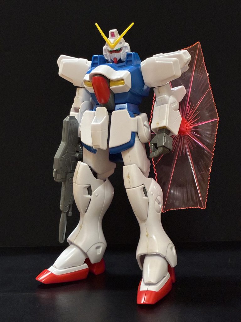 この子は夏休みとかに塗装しようかと思ってますビームシールドがピンクでかわいいです