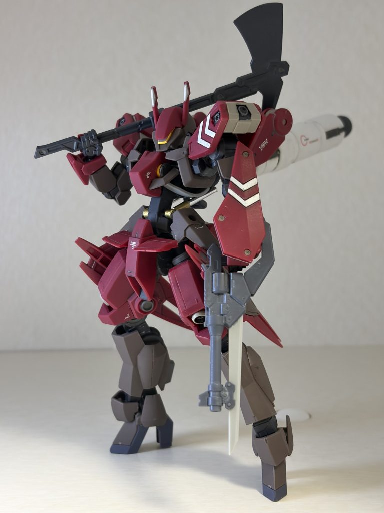 宇宙用の機体という事で対艦•対物大型アックス　のイメージ