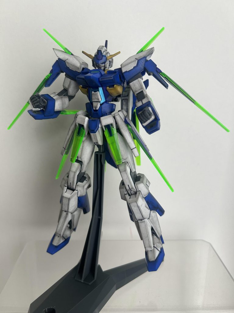 改めて作ってみると格好いい。このキット、近接武器はないんですね。