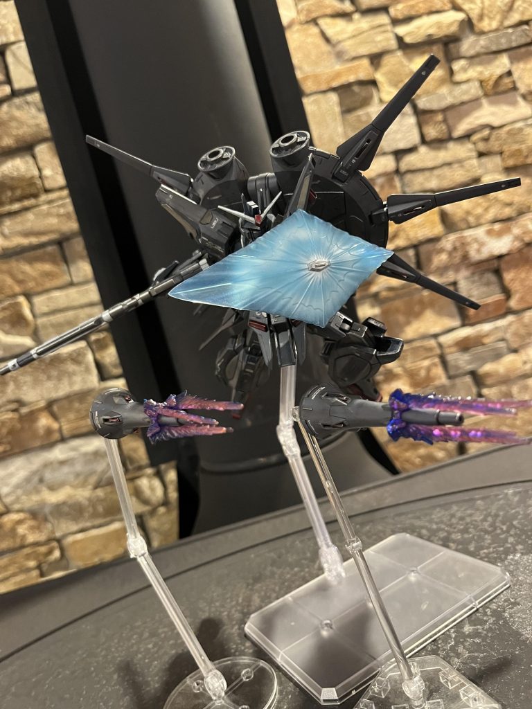 お次はビームシールドを展開してポージング⸜(*ˊᗜˋ*)⸝