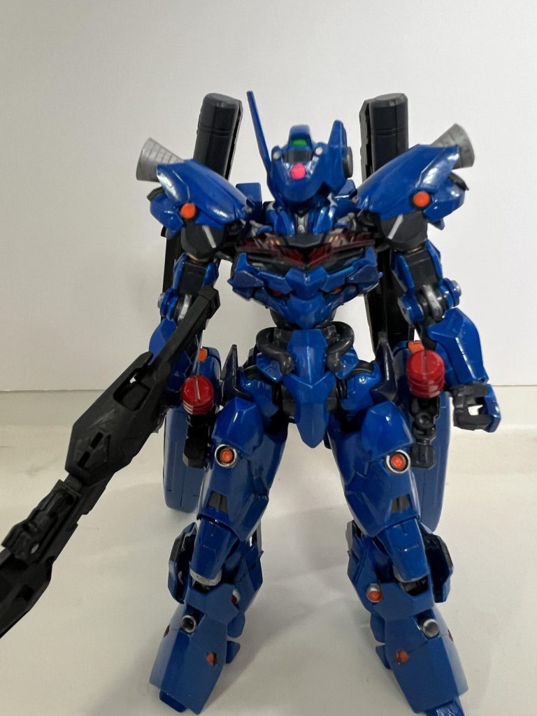 アサルト装備。カラーリング含めコンセプトは水星の魔女版のケンプファー。武装はルブリスソーンのビームディフューズガン×2にチェーンマイン代わりに量産型ルブリスのキローニアン。