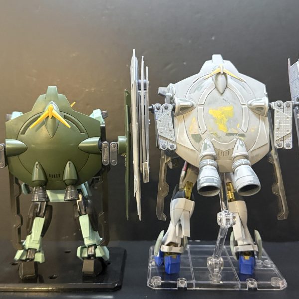 元キットのフォビドゥンと比べてだいぶイケメンになりましたね。いよいよ塗装作業に入れそうです。（4枚目）