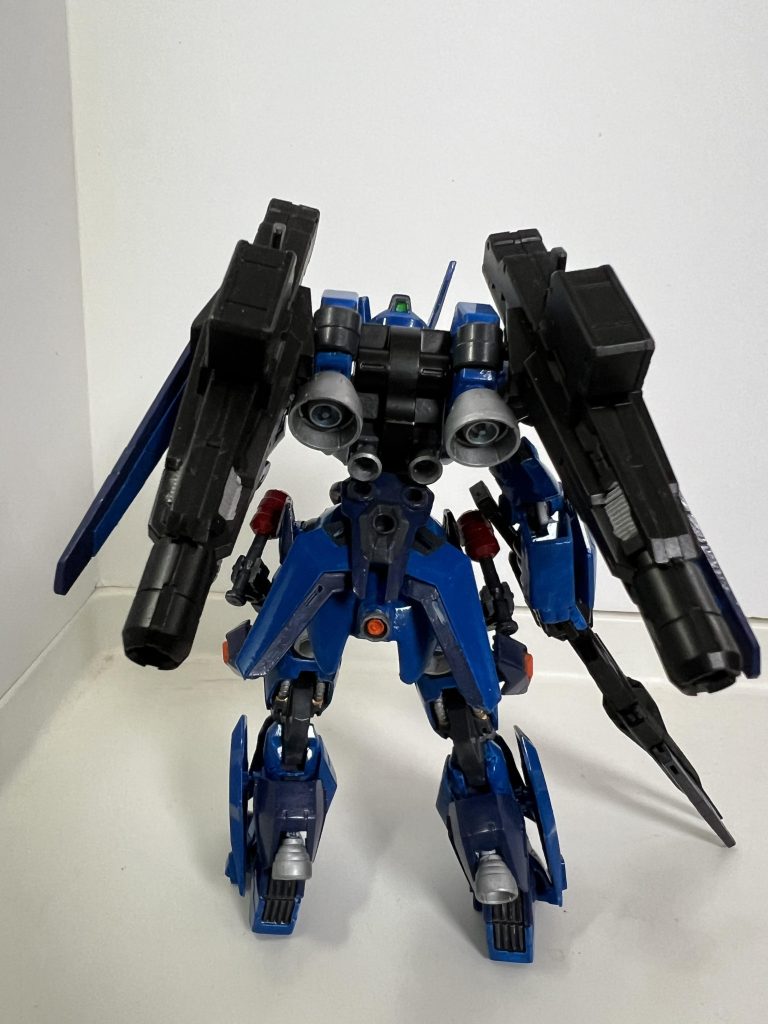 アサルト装備でもエスカッシャンのみならビットオンフォーム化は可能。