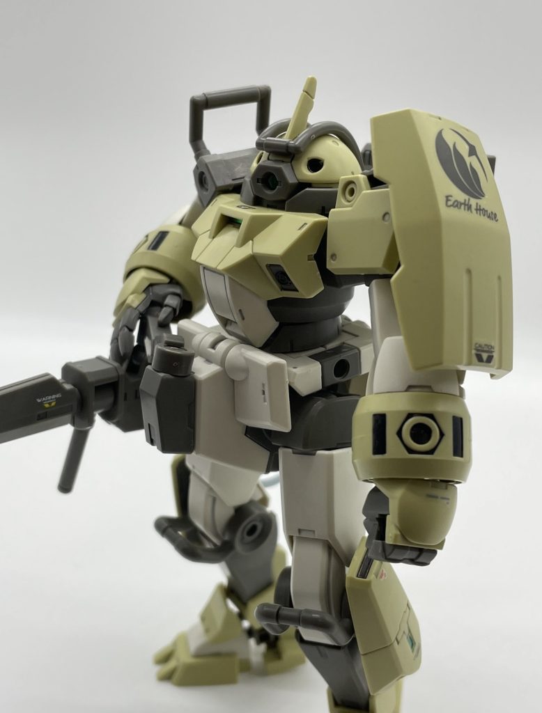 デミトレーナーは映像出た時は、さぞかしシブイ大ベテランのおじ様が乗り込む機体だろうと、友人と話しておりました。