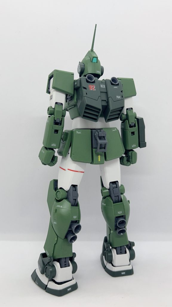 優秀なスナイパーほど身軽な基本装備です。