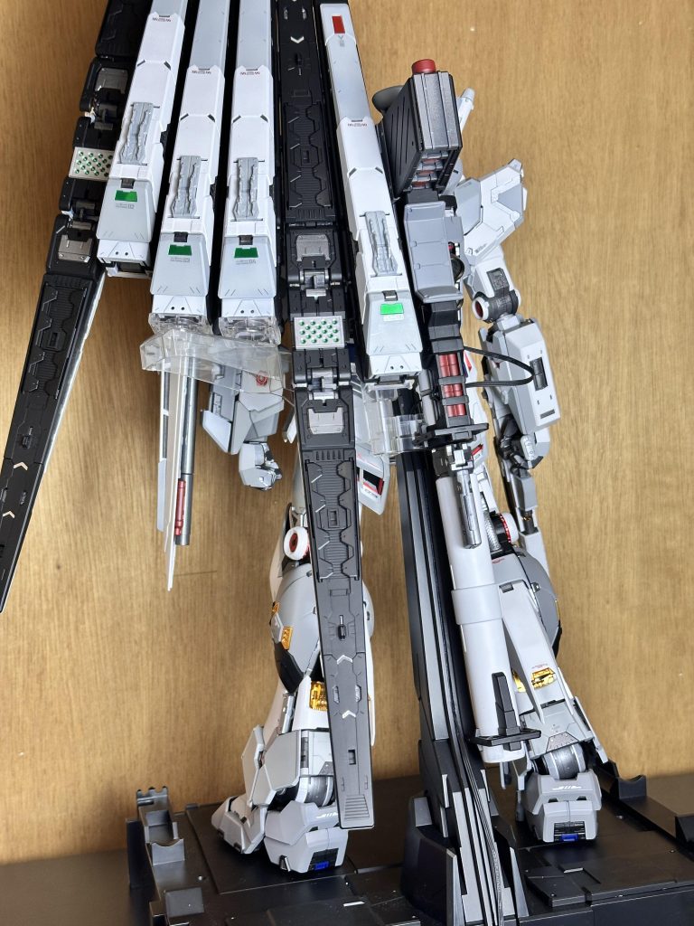 PG νガンダム–5枚目/制作者：たちばな