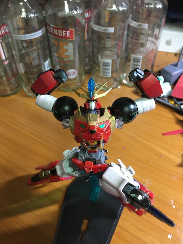 ライガーストライク!ライオンの口の中に、HGゴッドガンダムの胸部を埋め込んでいます。