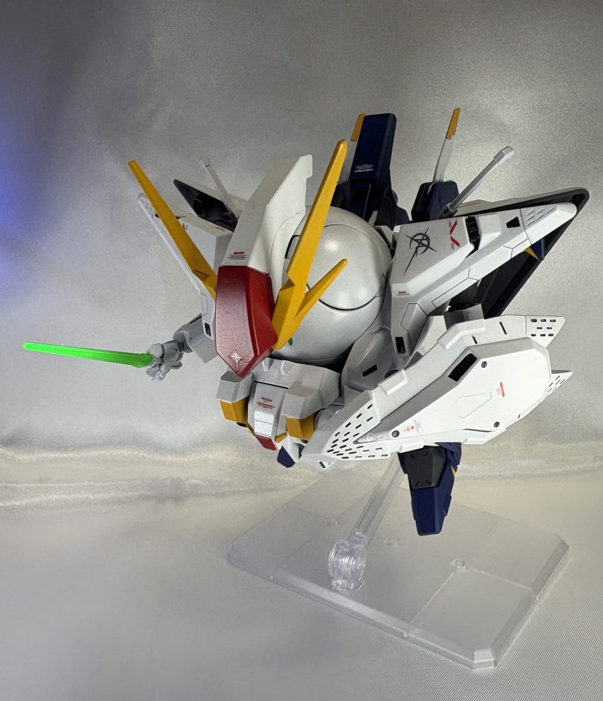 武装付けました。シールド＆ビームサーベル❗️