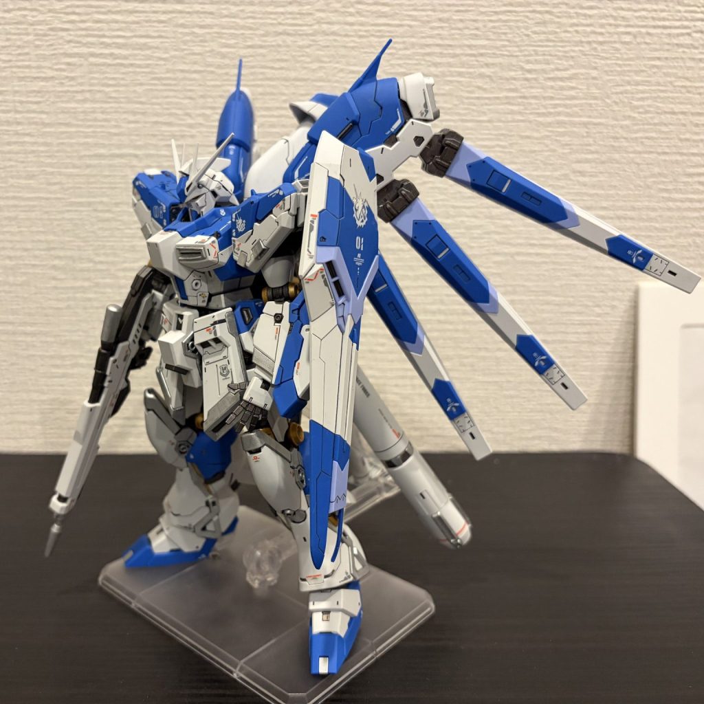 RG Hi-νガンダム 部分塗装基本成型色仕上げ｜むさんのガンプラ作品