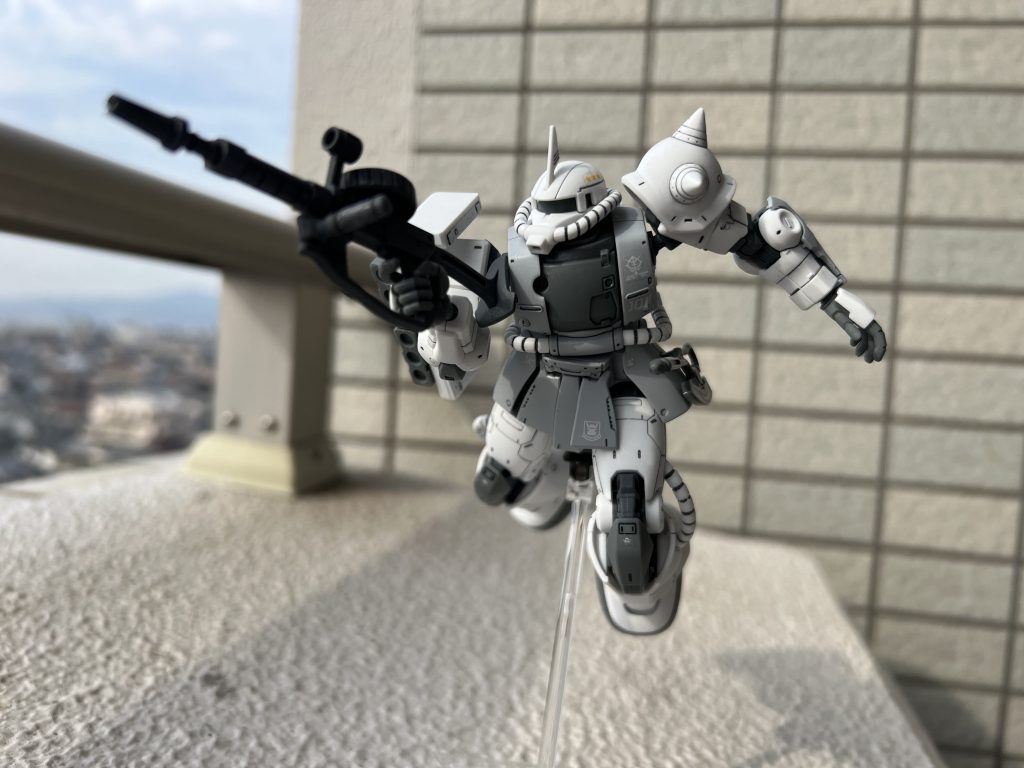 白いザク–7枚目/制作者：@shoara1218