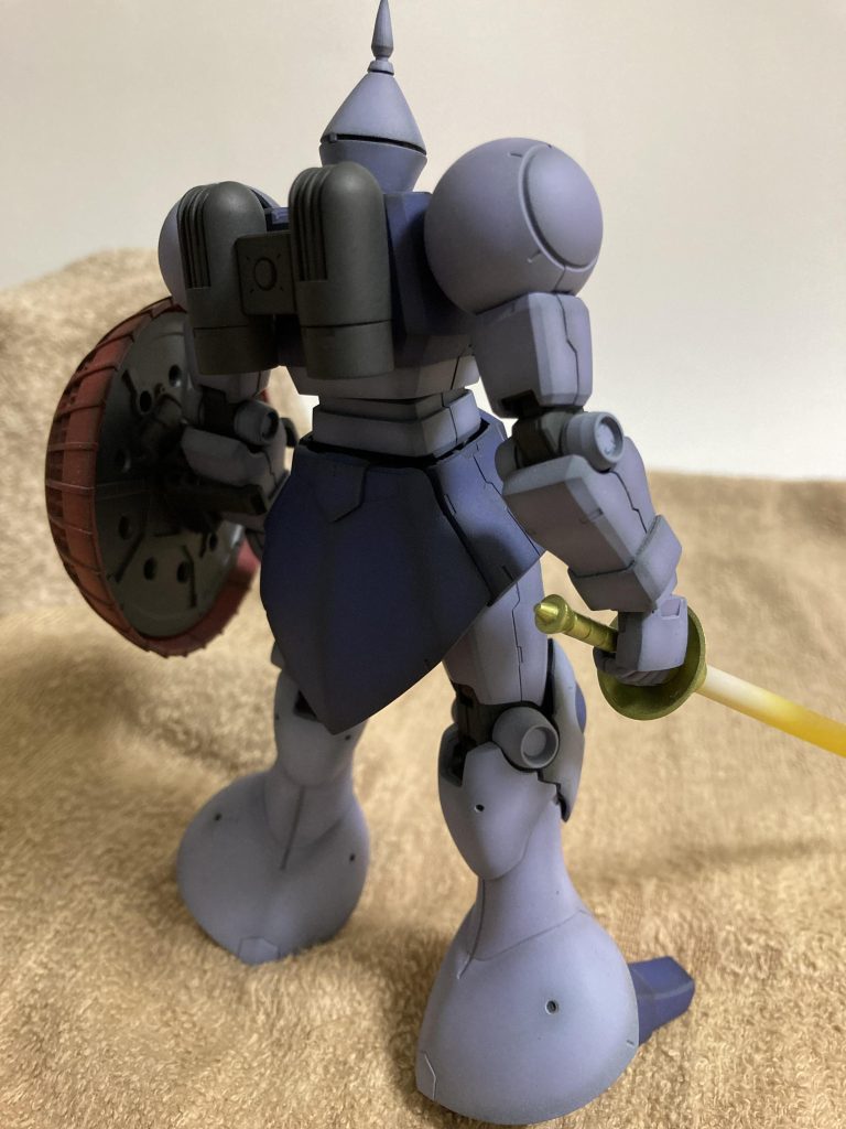 特に広げるネタがないので、マ・クベ大佐の名前と悪事で話をでっち上げてみました。天パの指摘がブラフかニュータイプの能力かは知りませんが、まぁ偉い人はだいたい何かしら悪いことしてるもんです(お前マジで怒られるぞ…)いちいち攻撃の手を止めちゃう根はマジメなマ・クベ大佐が操るギャンが大好きです。