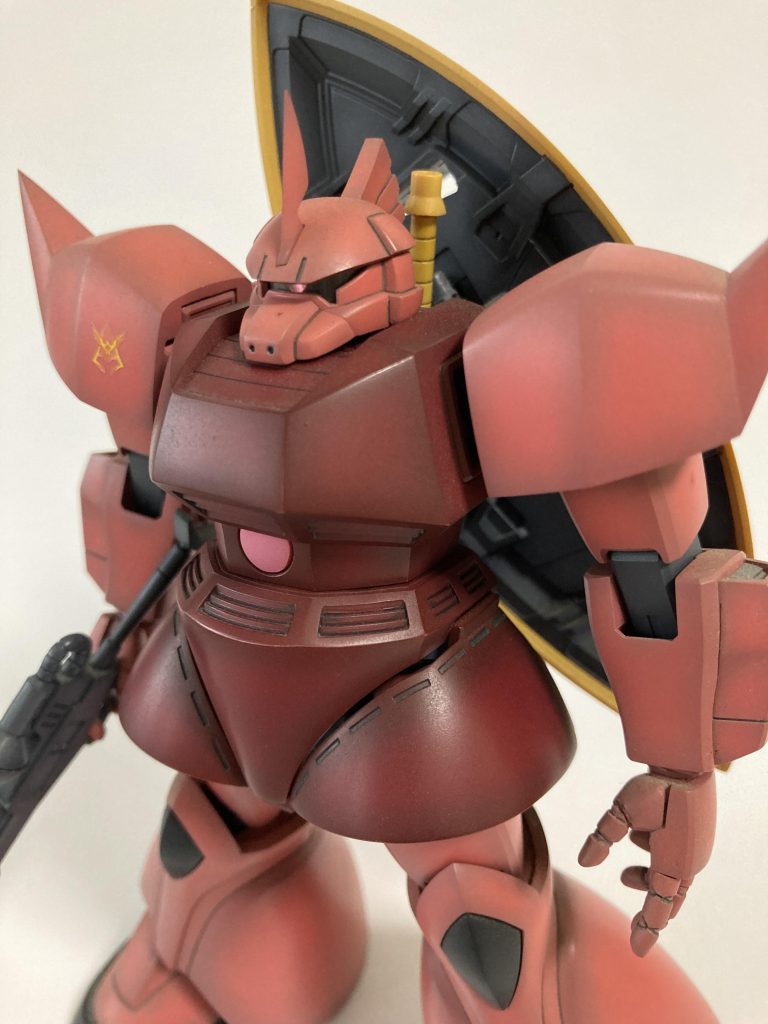 透明なモノアイカバーを作成目はHアイズです