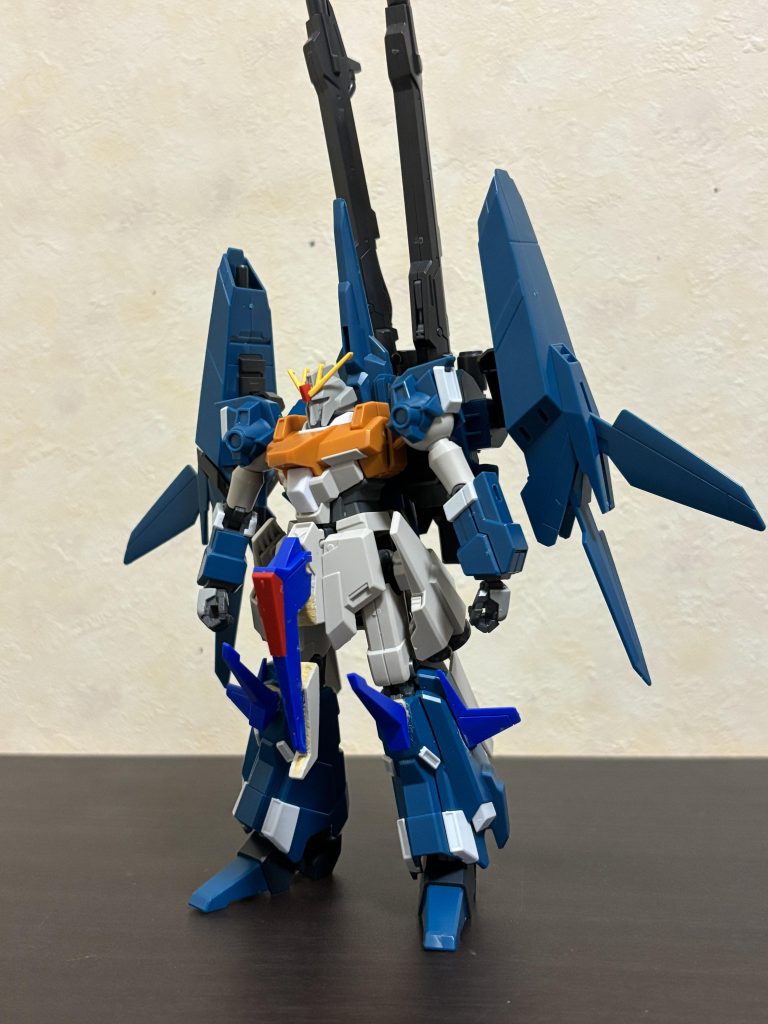 塗装前途中パーツが破損したのと、大まかな配色決めになりそうだったのでMSVカラーとゼネラルレビル配備機がごっちゃになってます