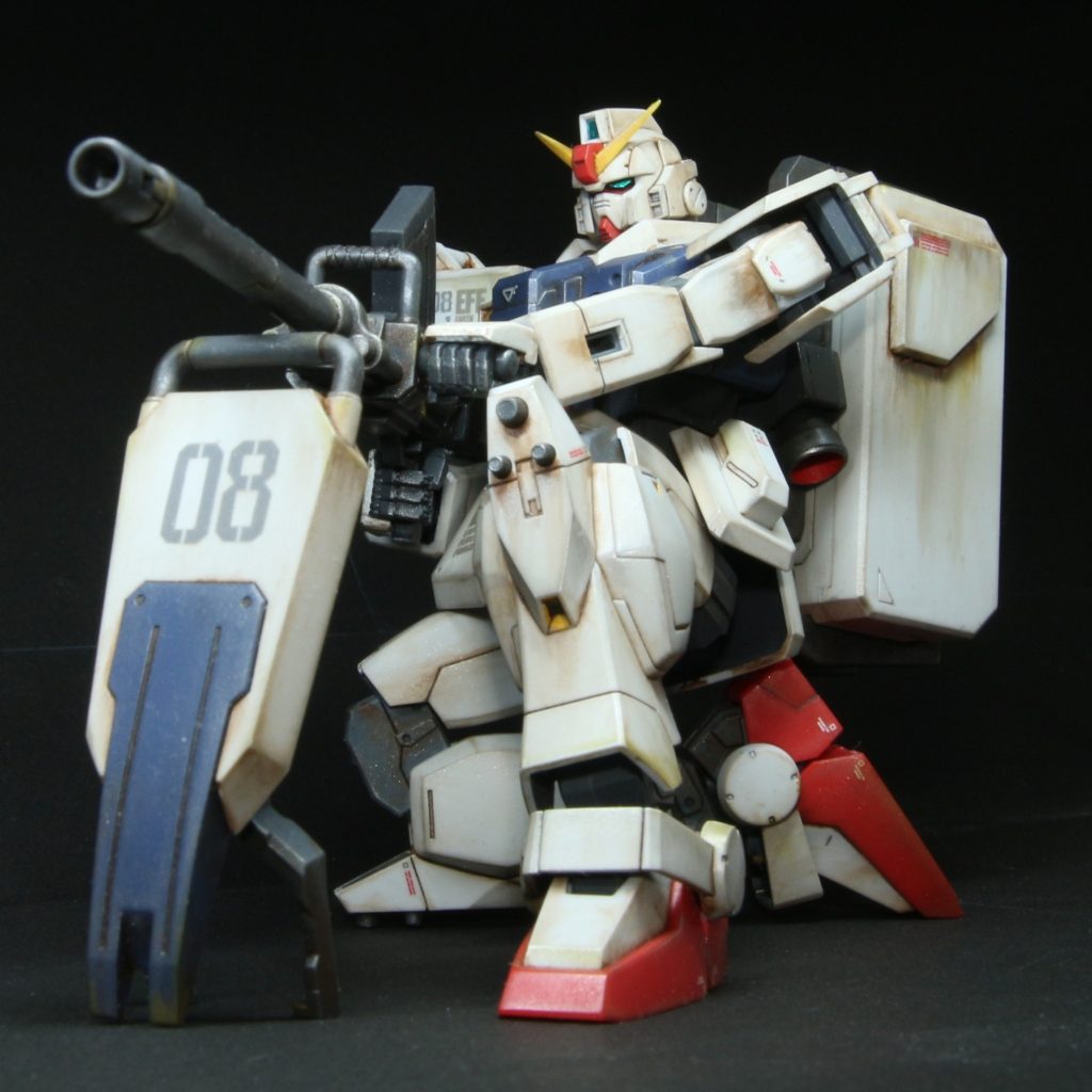 可動範囲が素晴らしいので，こんなポーズもビシッと決まります。