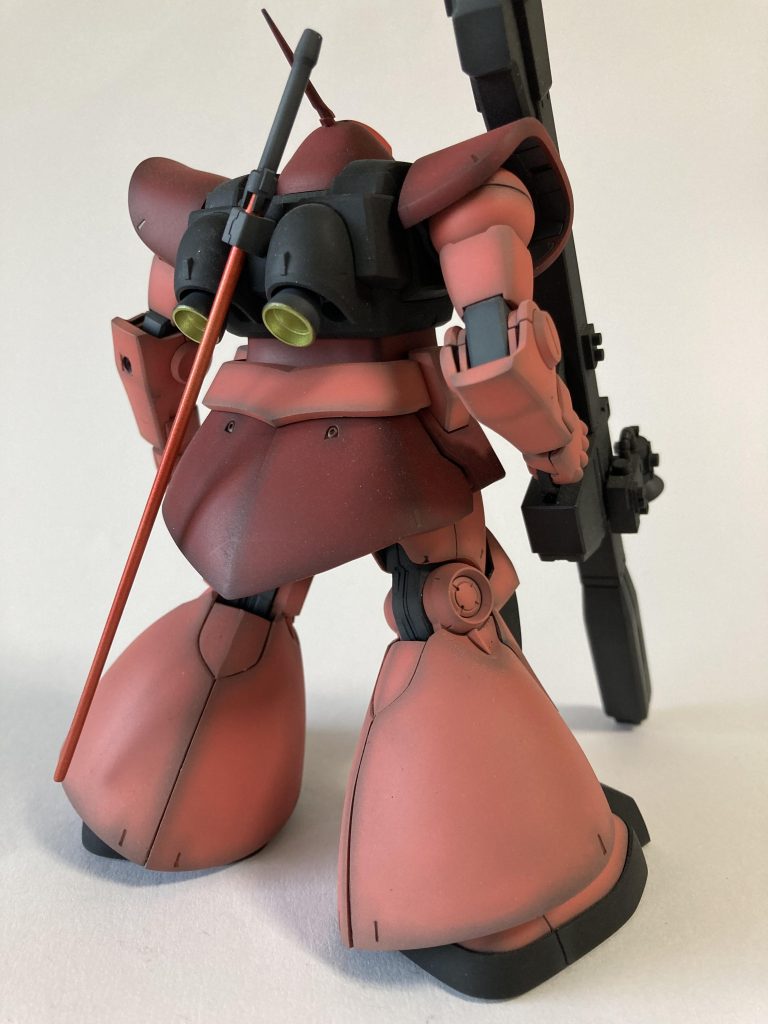 差し替えで通常の背中にも戻せます