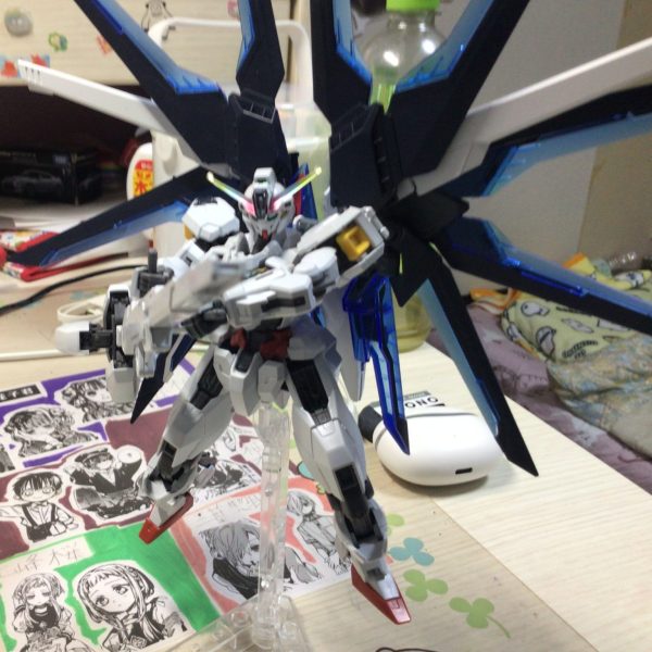 ※ネタ投稿　キャリバーンにライジングフリーダムのバックパックをつけました！