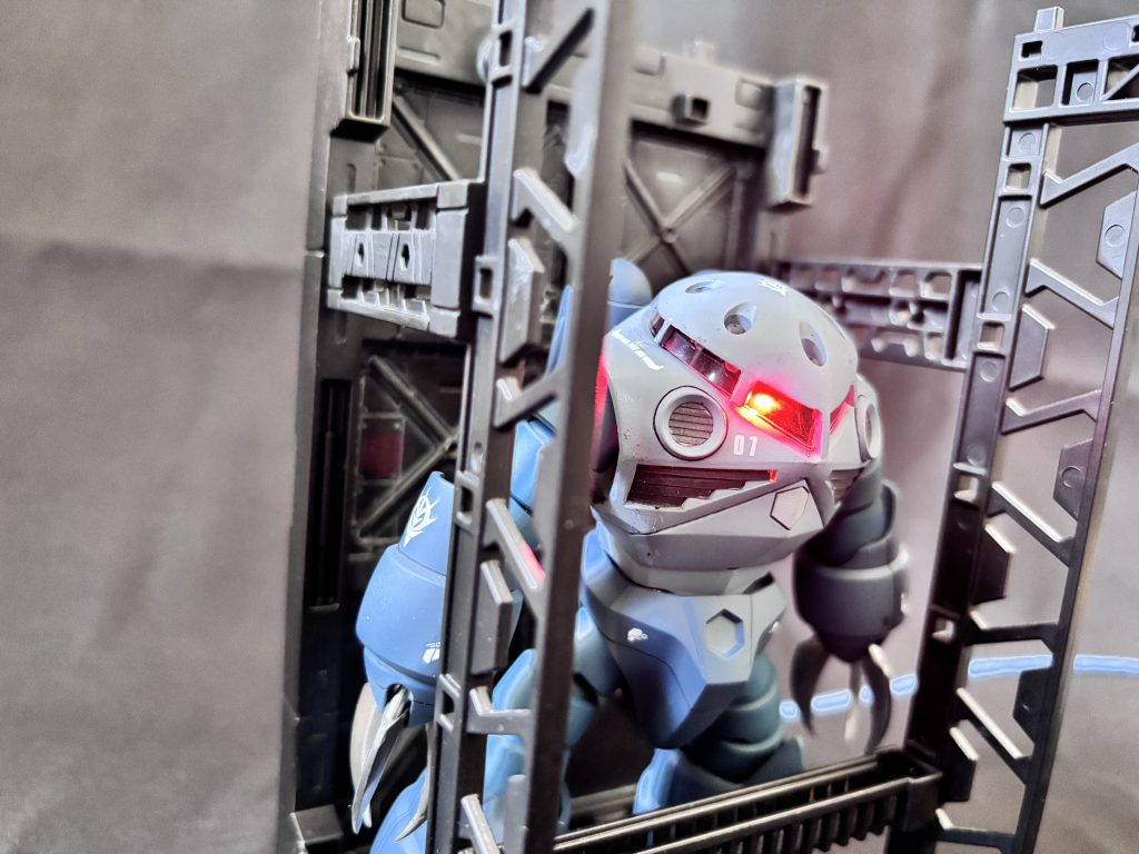 さりげなく、爪も延長加工プラスシャープ化をしました。