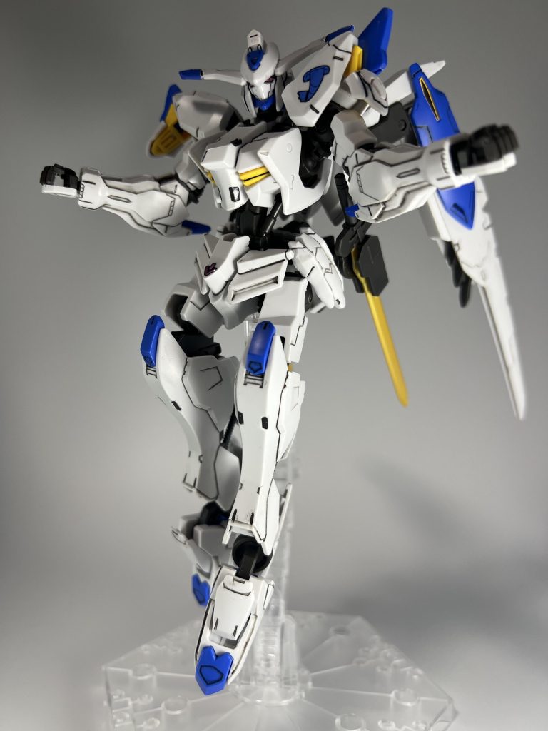 機体性能ではなく純粋な技量で戦う…脳筋機体が多い中一風変わってますよね。