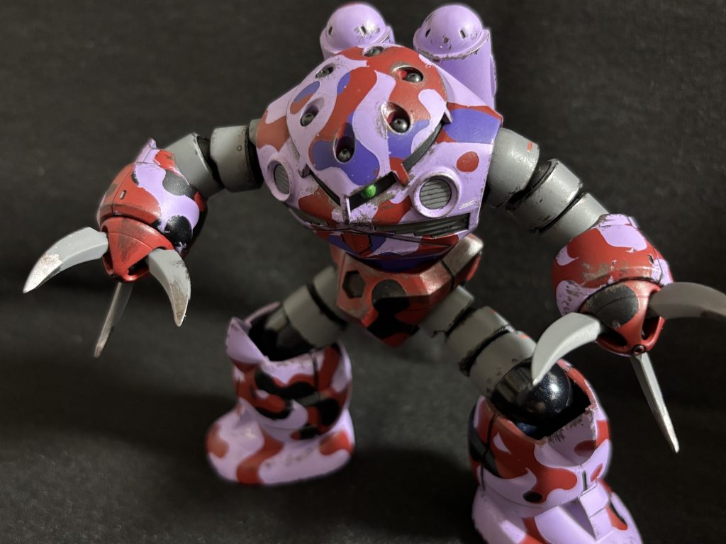 睨みつけてる感じのアングルを意識しました、しっかり強そうにみせる