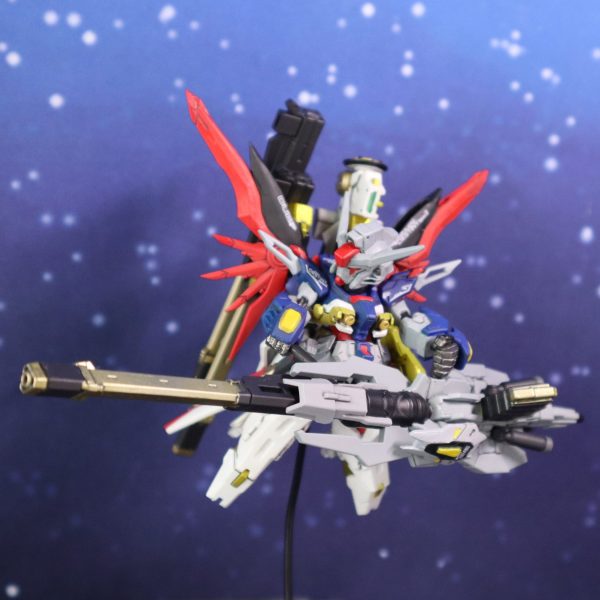 デスティニーガンダム＆ゼウスシルエット（コンバージ）