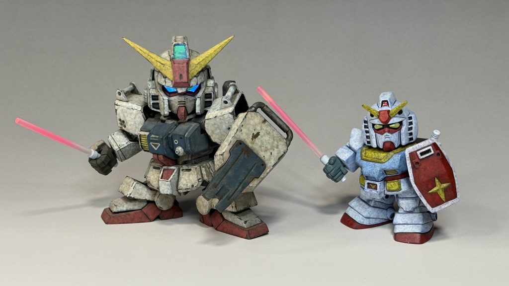 以前作成したクロスシルエットの陸ガンとツーショット。1987年に発売されたキットということで、なんと約40年前のキットということになります。稼働範囲こそ劣るものの、40年経った今でも唯一無二の魅力を醸しています。流石BB戦士No1。最後までご覧いただきありがとうございました(gundam-kao6)