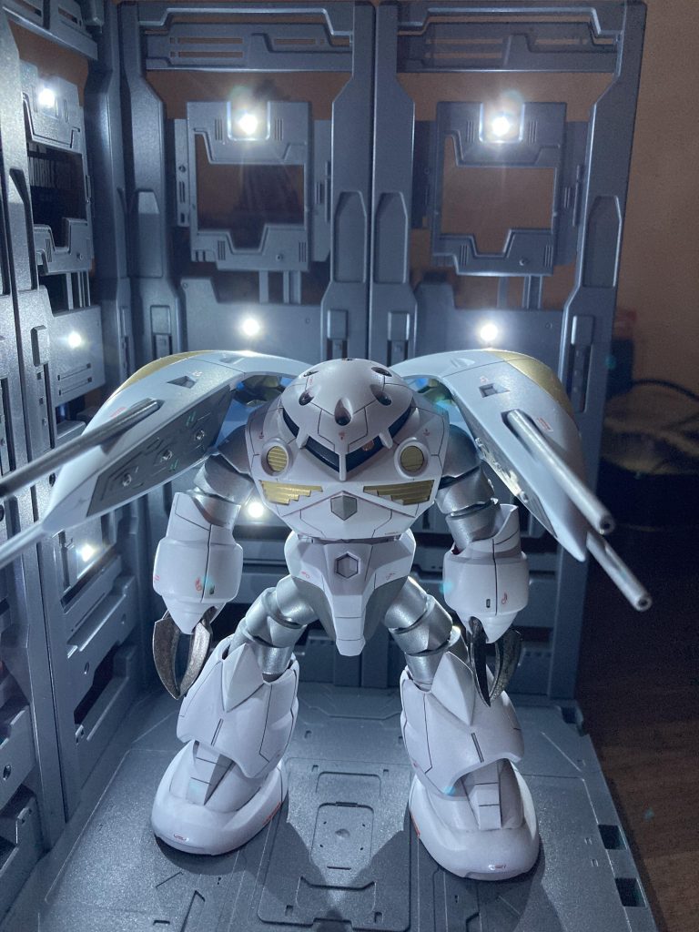 正面からアビスのバインダーで防御力と攻撃性能の両方を高めています