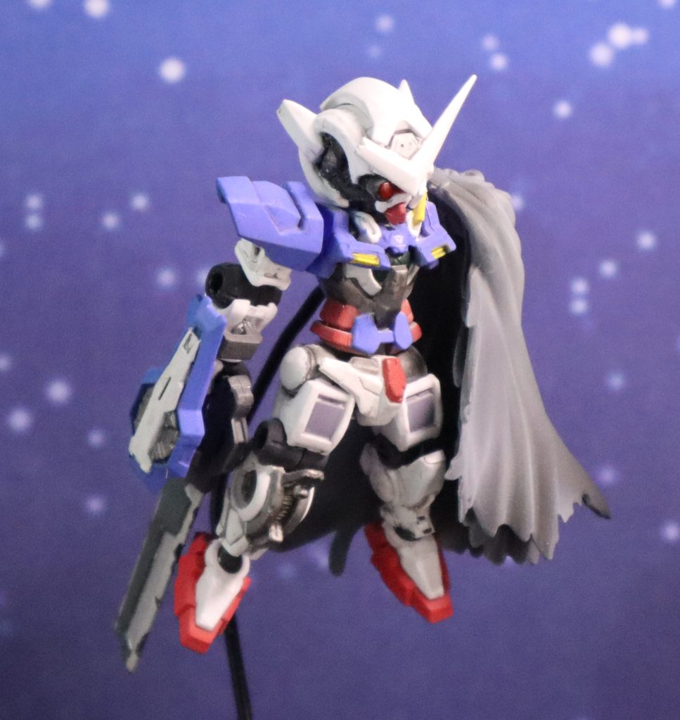 右目のカメラ部分は、プラ棒に穴をあけ、透明レジンを流して作成しました。