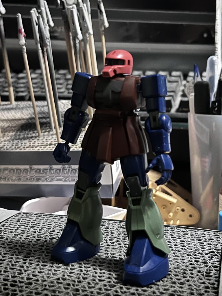 余剰パーツから生まれたザク擬き近いうちにこいつも完成予定