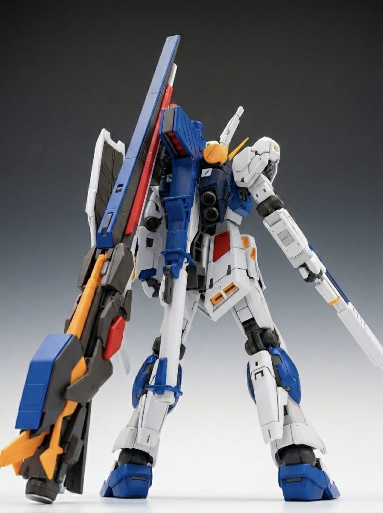 ff版は実物大でも良く見るのが背面の姿ですね。ロングレンジフィンファンネルのインパクトもさることながら、ららぽーとに行くと実物大の背面を見ることが多い。いつかこちらも作り込みたいと思っています。 ありがとうございました。