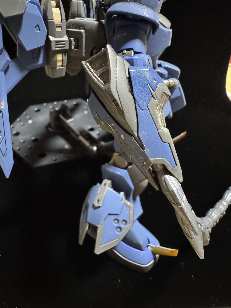 エピオンシールドと足にはサザンクロス隊の物使用つま先にヒートソードを