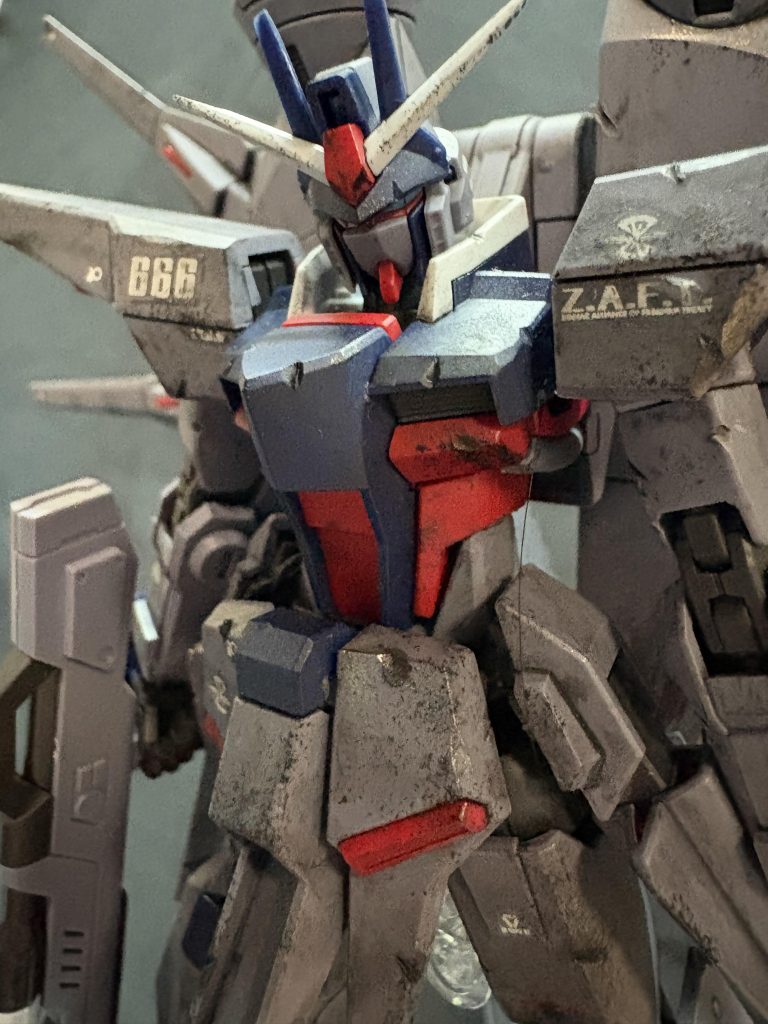 レジェンドガンダム–4枚目/制作者：AMR