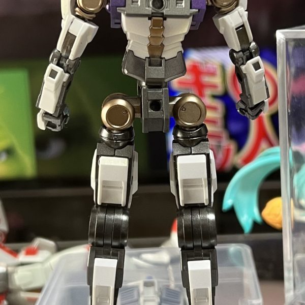 トッパーズゴールドとルビーレッドの2色で作っています。（5枚目）