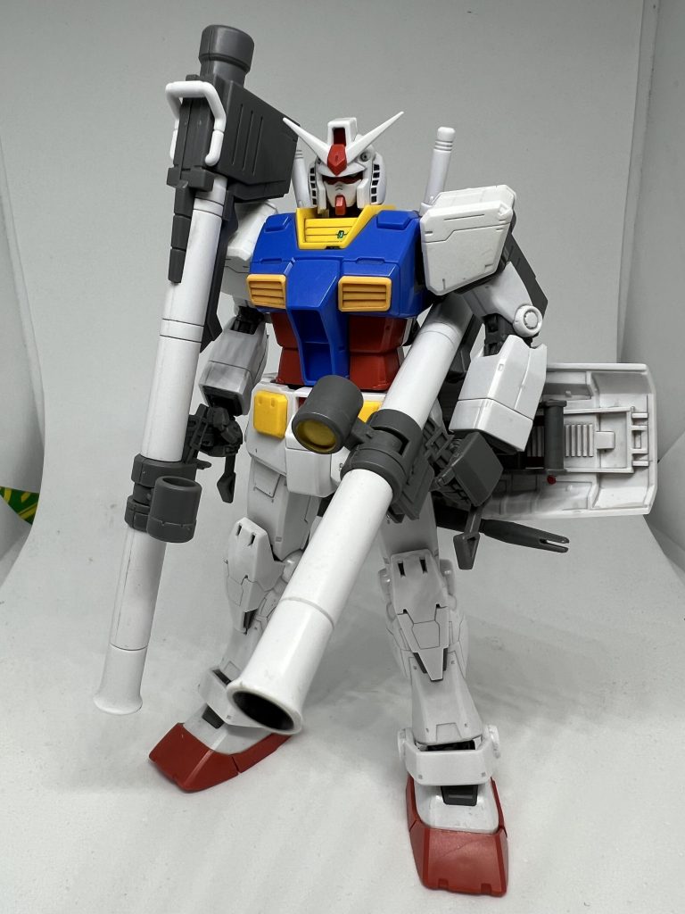 ダクトの変更、ハンドパーツとバックパックはまたそのままですね。最初はジムクウェルのダクトを使うつもりでしたが形に違和感があり、たまたま見つけたジムストライカーのダクトに変えました。特にバックパックはどう接続したら良いのかとても悩んでいました。