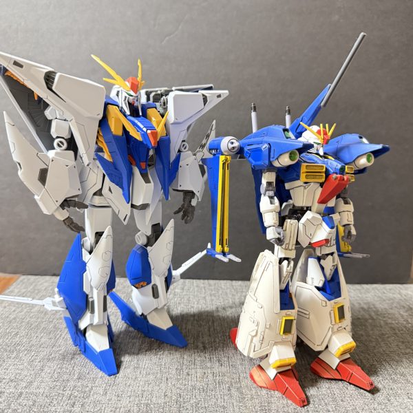 hgクスィーガンダム9割完成しました！カラーリングはGジェネ版を踏襲しつつ、劇場版のデザインを残した感じにしています！腕部を4㎜延長、脚部を6㎜延長しています！！比較用νガンダム頭頂高22mλガンダム頭頂高23.73m今年は完璧主義よりも完了主義を目標に頑張っていますので細かいところは大目に見てください笑（5枚目）