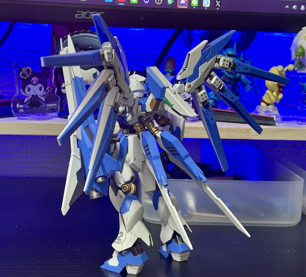 今回は部分塗装、スミ入れ、つや消しフィニッシュでござます！部分塗装は本当軽くで仕上げておりますけど、軽くだけでもこの機体はカッコイイ(⸝⸝⸝°ㅁ°⸝⸝⸝)