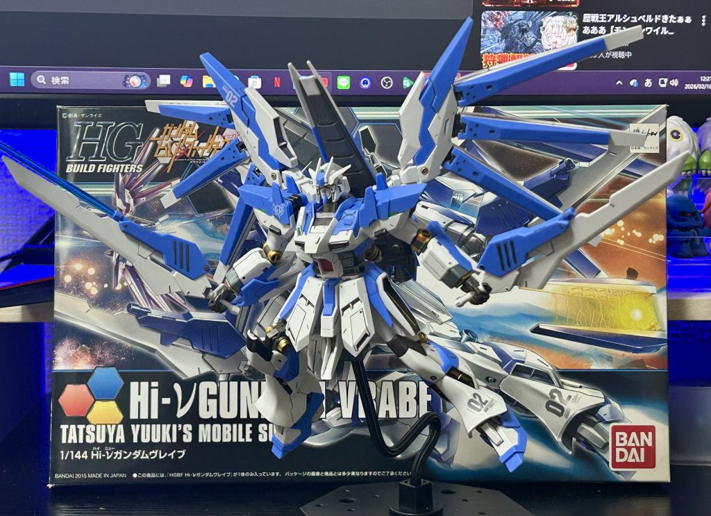 そしておなじみ箱絵ポージング！躍動感満載で好きなポージングの一つです(,,>᎑<,,)