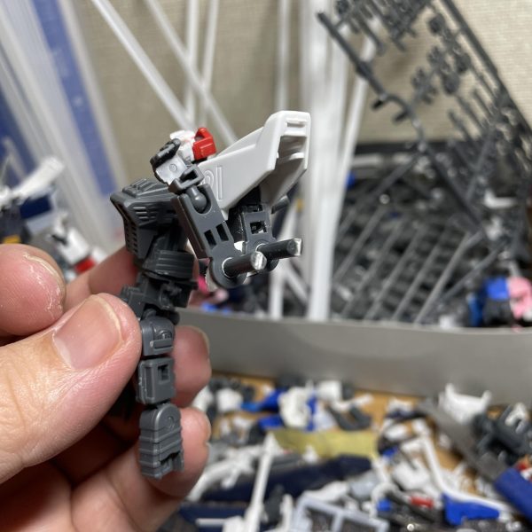 GQ版F91、過去断念したものを1から再設計し直してフレームから作ります前回までのは塗装待機になるのでしばらく完成は先です（4枚目）