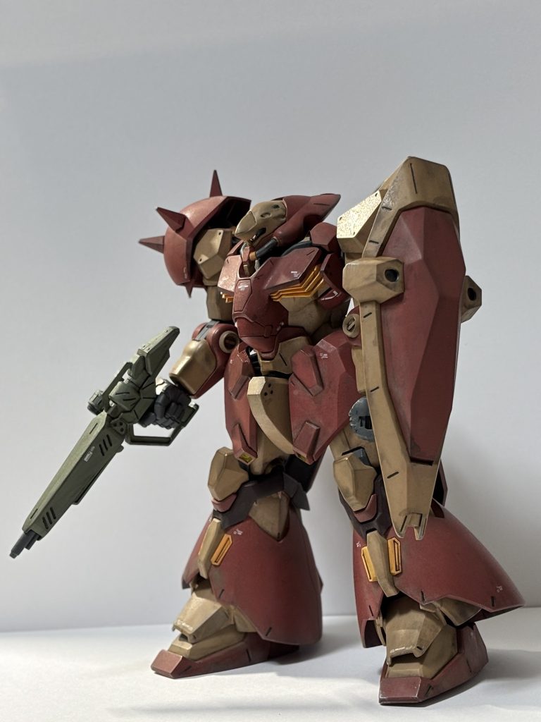 ガンダムデカールは作例が小さすぎて、おっさんには何にもみえません。せめてwebで見せてくれると…