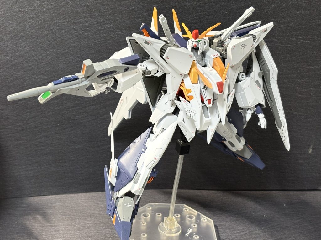 サイズの分だけ部品がたくさんありますが、組み立てやすいキットでした。