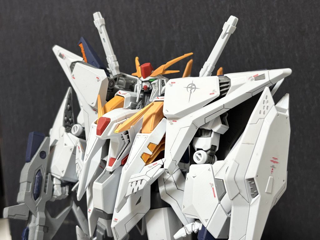 あれが新型という奴なら、アナハイムはやりやがったってことだ」