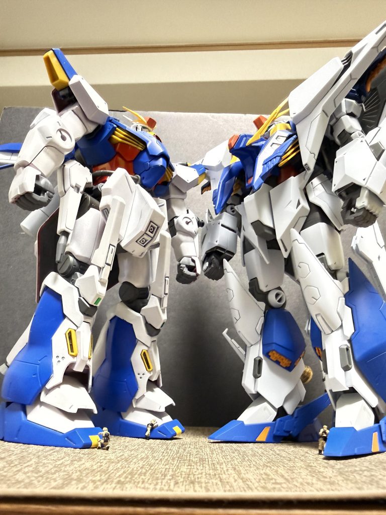 5）クスィーへの影響一方で本機の試験で得られたデータは「MF制御の安定化」と「推力配分理論」に大きく貢献した。このデータが流れ着いた先が、後のRX-105 クスィーガンダム系統である。つまり本機は、メッサーの「量産系譜」クスィーの「試作・高性能系譜」両方に血を分けた存在となった。