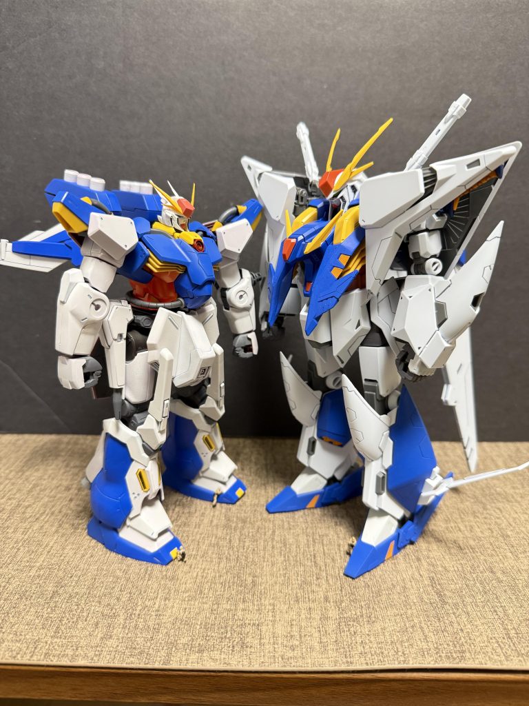 閃光のハサウェイがワンクールのアニメだったら、後半にクスィーに乗り換えるとして、前半の主人公機はどんな機体になるのかな？という興味から始まりました。偶然手に入れたメッサー&nbsp;をベースに歴代のアナハイム製ガンダム、MSの好きな要素を取り入れたらとんでもないことになりました笑横から見たらサザビー、前から見たらガンダムをイメージしながら頑張りました！意図せずサザビー要素を色濃く残す結果となりました。まぁ、シャアの意思を引き継ぐハサウェイが乗るなら辻褄が合うのかな？笑次はゾーリン・ソールかオデュッセウスガンダムに挑戦しようかな。