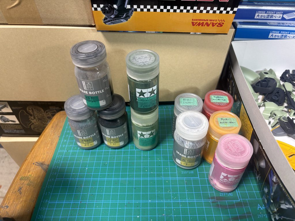 今回使用した塗料です