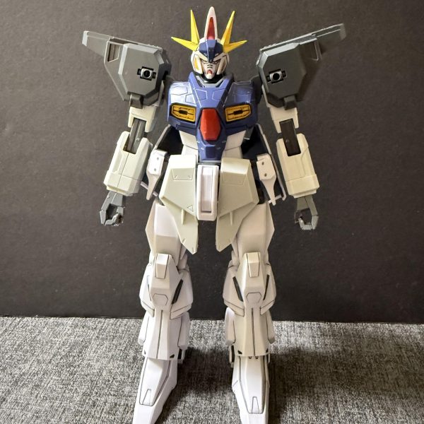 アルゴスユニット②です！コアユニットとなるオデュッセウスガンダムをちょい改造、、。もともとオデュッセウスガンダムはフィックスフライトユニット装備を前提に調整された機体（と勝手に解釈）てことはアルゴスユニットのコアユニットもアルゴスユニット用に調整されているはずなのでペーネロペーのオデュッセウスガンダムとは少しデザインが異なるはず！笑ということでブレードアンテナ、脚部の突起、肩アーマー、フロント腰部アーマーを変更しました！これが、アンティノオスガンダム（アルゴスユニット用に調整されたオデュッセウスガンダム）です！アルゴスユニットはご存知のとおり設定画がありませんので完全オリジナルになります。ペーネロペーみたいな重装備ユニットではなく、コアユニットの機動性を活かしたあくまでも軽装な装備にしたいと考えています！完成まで頑張ります！（2枚目）