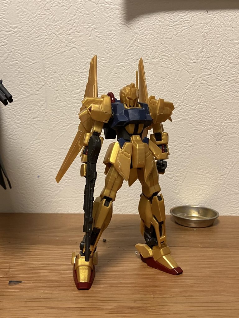 素組ですね。素組でカッコいいいいキットですよ本当に。ちょちょっと弄って塗装するだけでチョーカッコ良くなる.....オススメです!