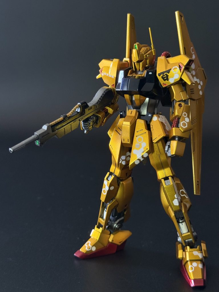 塗装途中にいわゆる中研ぎはやってなかったので仕上がりが心配でしたが、最後に光沢トップコートを吹いた時点で見違える感じにテカテカに‼️