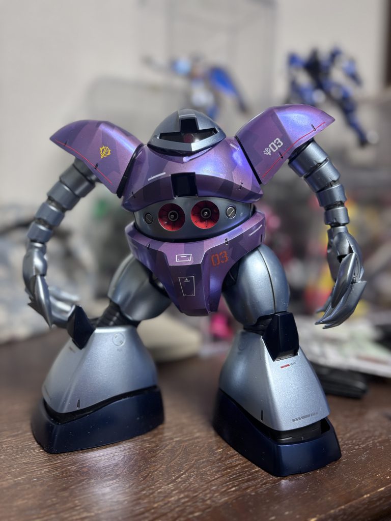 LEDを仕込んでます。